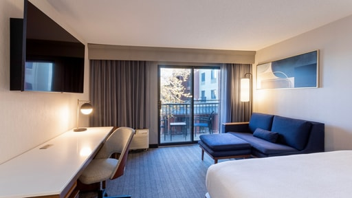 courtyard minneapolis